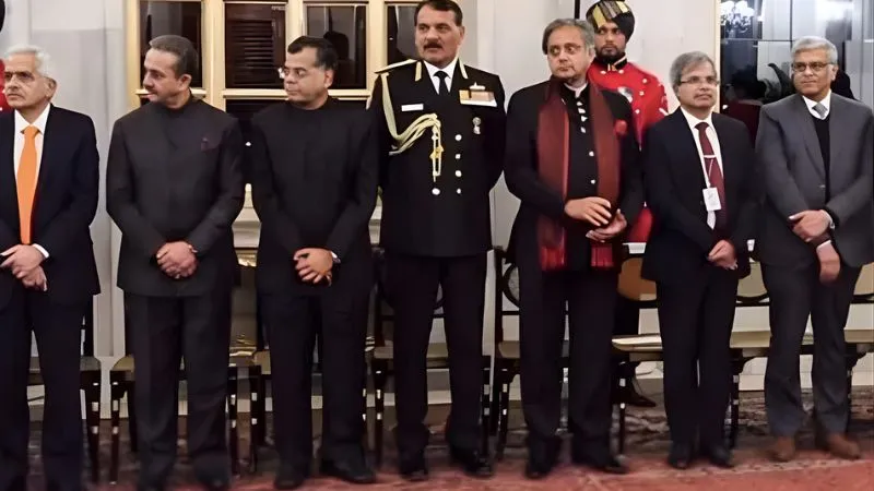 पुतिन के डिनर में शशि थरूर की मौजूदगी से कांग्रेस भड़की, BJP बोली- इसमें गलत क्या है?