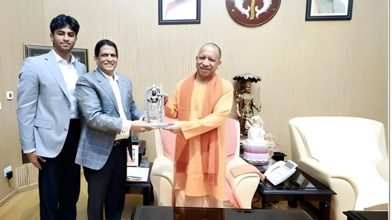 लखनऊ-नोएडा में 'AI सिटी' का मास्टरप्लान तैयार, CM योगी से मिले Sify के चेयरमैन, यूपी में निवेश दोगुना करेगी कंपनी