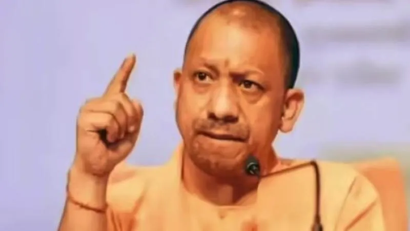 खाद में गड़बड़ी बर्दाश्त नहीं, कालाबाजारी करने वालों पर होगी सख्त कार्रवाई: सीएम योगी