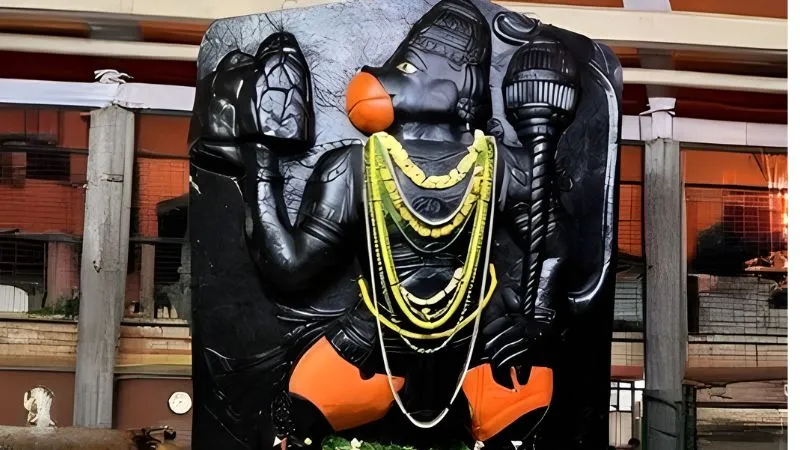 Shri Prasanna Veeranjaneyaswamy Temple: भय, बाधा और नकारात्मकता से मुक्ति, दर्शन मात्र से मिलती कृपा