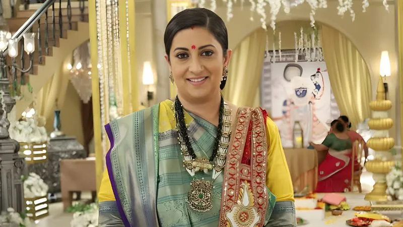 सोशल मीडिया पर हो रही TV की तुलसी की साड़ियों की तारीफ, जानें कौन डिजाइन कर रहा पारंपरिक साड़ी