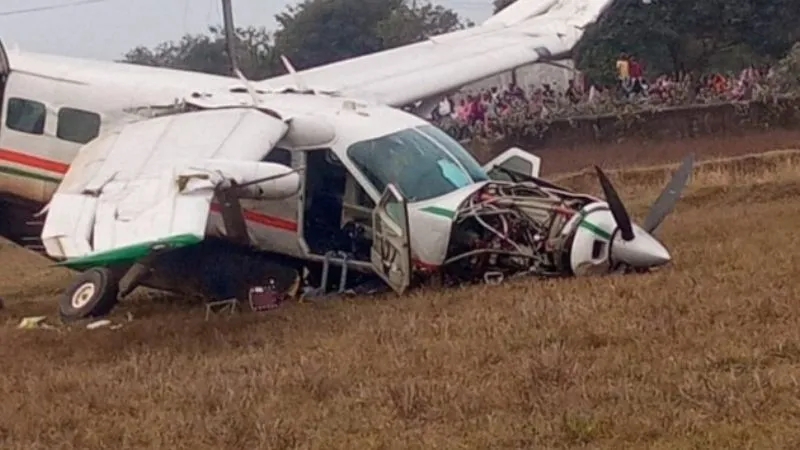 ओडिशा: भुवनेश्वर से राउरकेला जा रहा चार्टर्ड प्लेन क्रैश, 2 पायलट समेत 6 लोग हुए घायल