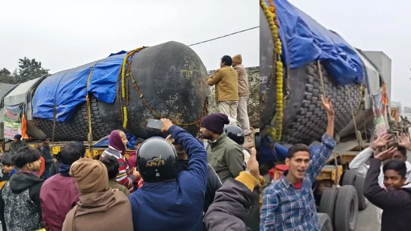 33 फीट ऊंचा, 210 टन वजनी, मोनोलिथिक...बिहार पहुंचा विश्व का सबसे बड़ा शिवलिंग, विराट रामायण मंदिर में होगा स्थापित