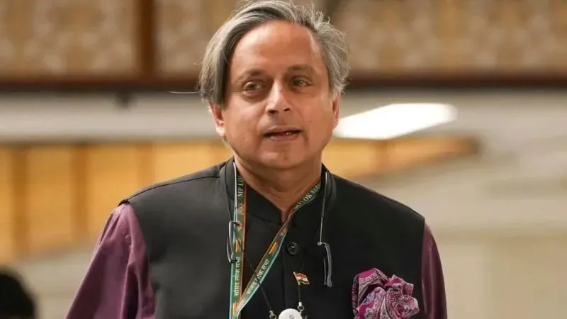 ‘नेहरू के फैसलों से हुई 1962 की हार, लेकिन…’ ,कांग्रेस सांसद शशि थरूर ने पूर्व PM पर दिया दो टूक बयान