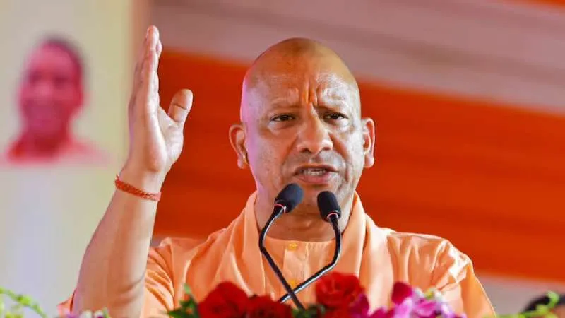 निवेश मित्र से लेकर नियामक सुधारों तक, योगी सरकार ने बाधाओं को हटाकर व्यापार, रोजगार और निवेश के लिए बनाया अनुकूल वातावरण