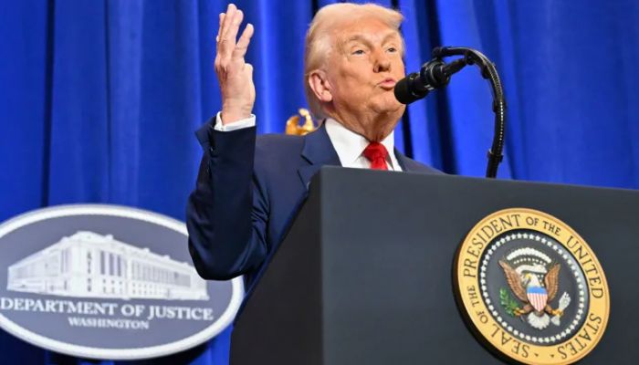 ट्रंप ने अमेरिकी शिक्षा विभाग को किया बंद, जारी किया कार्यकारी आदेश