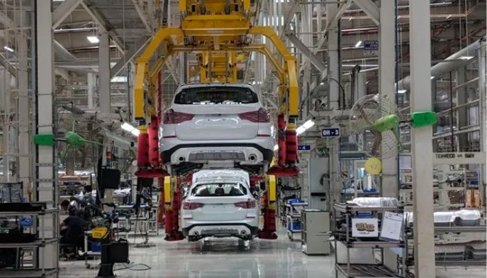 महिंद्रा ने एसयूवी और कमर्शियल वाहनों की कीमतों में की बढ़ोतरी, 1 अप्रैल से होगा असर