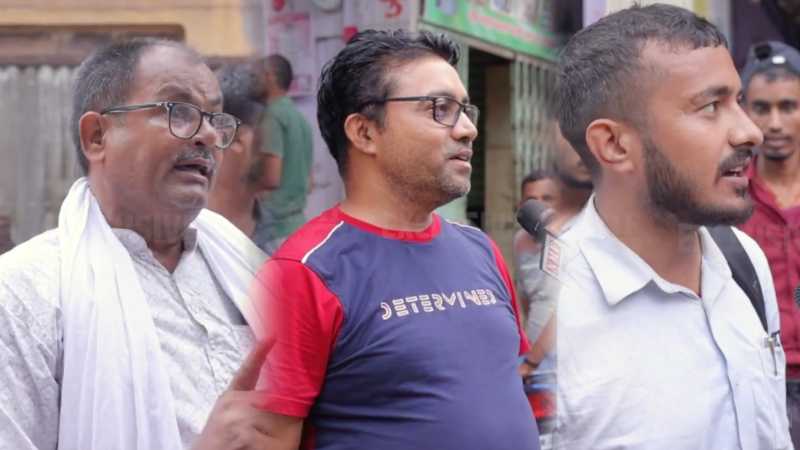 लालू-लालू चिल्ला रहा ‘बिहारी’ पहले पत्रकार से भिड़ा, जमकर बहस की और फिर दूसरे ‘बिहारी’ से लड़ गया!