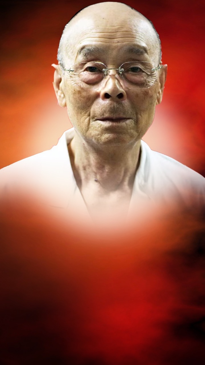 उम्र 99 साल...50 साल से कोई छुट्टी नहीं, 10 सीटर रेस्टोरेंट चलाता है ये शख्स... बिना एडवांस बुकिंग के ओबामा को भी नहीं मिली थी टेबल, जानिए कीमत