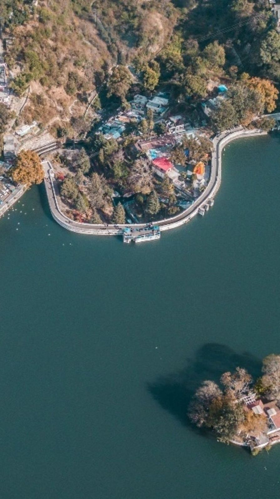 मसूरी-नैनीताल नहीं, अगर आपको बोटिंग के साथ -साथ एडवेंचर भी चाहिए , तो इस बार छुट्टियाँ बिताएं इस छुपी हुई झील के किनारे