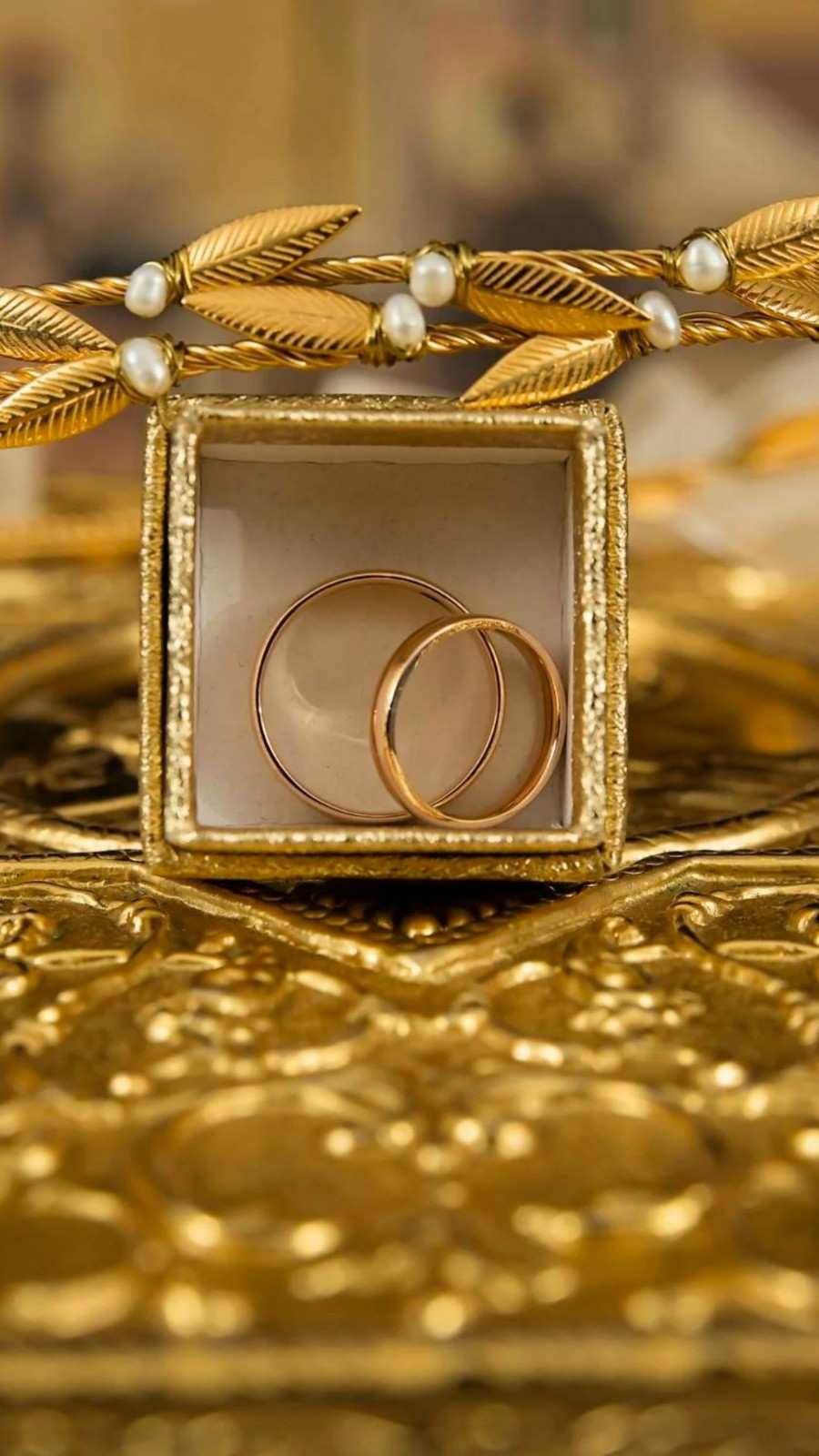 घर में कितना सोना रखना है वैध? परिवार के सदस्यों की संख्या से तय होती है सीमा