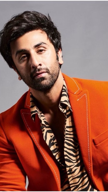 रणबीर कपूर लेकर आ रहे 7 नई बड़ी फिल्में,  पूरे बॉलीवुड पर कब्जा करने की प्लानिंग!