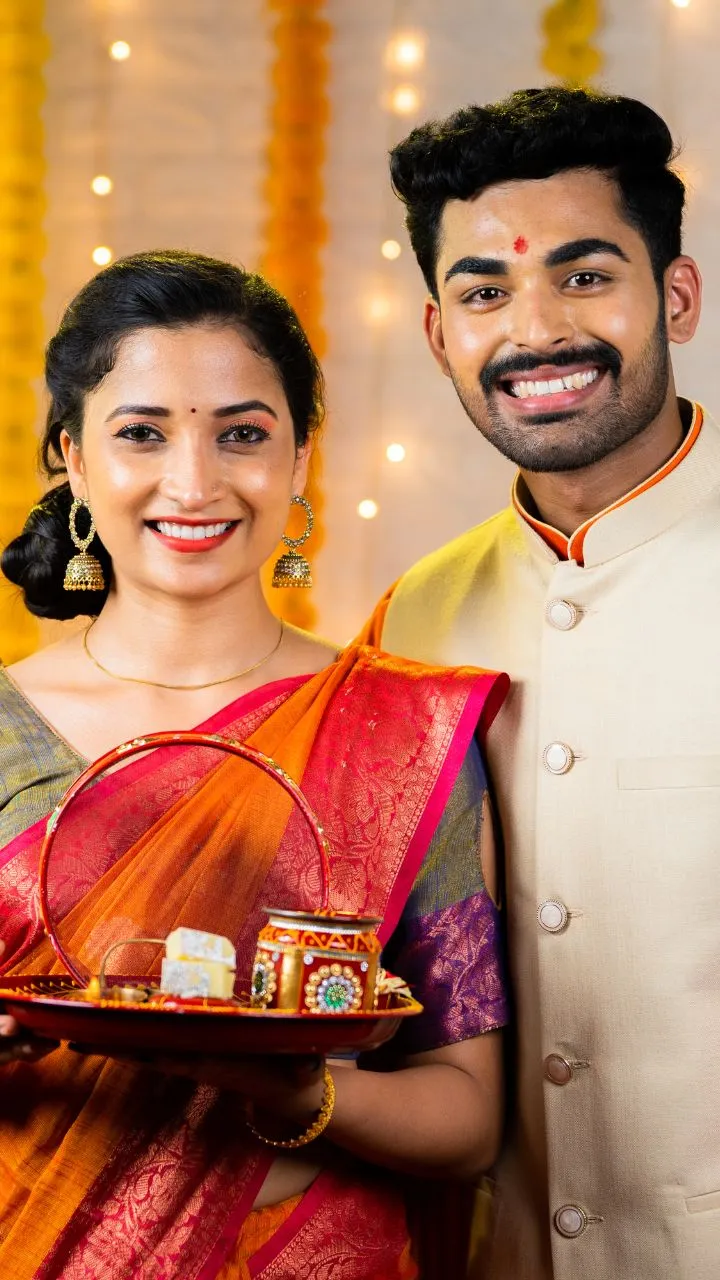 नई नवेली दुल्हनें अपने पति की लंबी आयु के लिए इस तरह करें करवा चौथ की पूजा. जानें किन बातों का रखें ध्यान