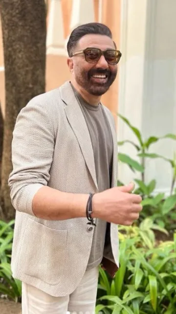 इन 10 फिल्मों के साथ बॉक्स ऑफ़िस पर राज करने आ रहे सनी देओल, देखिए लिस्ट