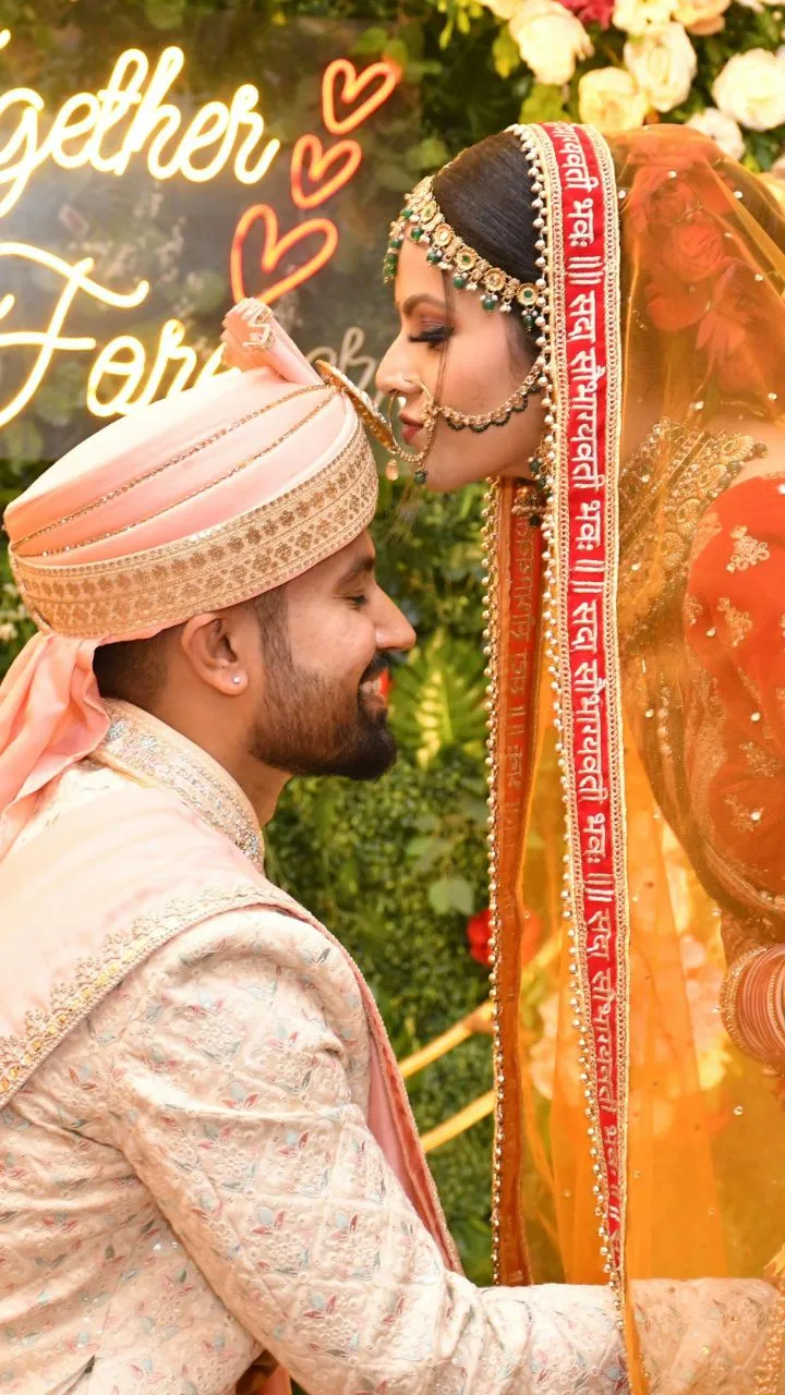 Vastu Tips: शादी के कार्ड पर भूलकर भी न छपवाएं भगवान गणेश की तस्वीर, वैवाहिक जीवन हो सकता है बर्बाद!