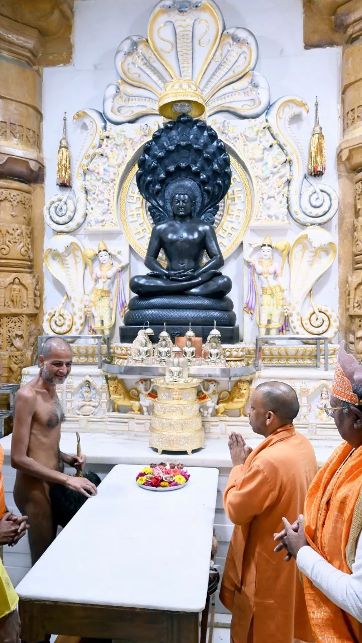 CM Yogi ने गाजियाबाद में किया गुफा मंदिर का उद्घाटन, नोएडा को मिला नया अस्पताल